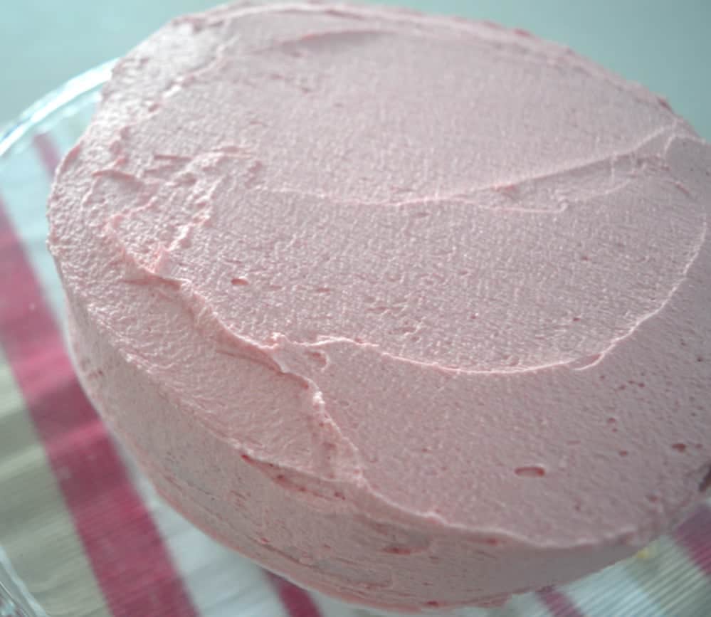 iced buttercream cake