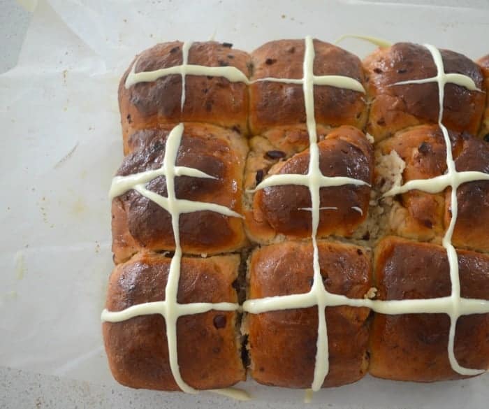 Easy White Chocolate and Cranberry Hot Cross Buns