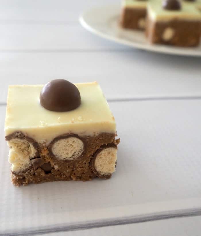 Malteser Tray Bake - recipe 👇 Tasty, quick and easy no bake malteser