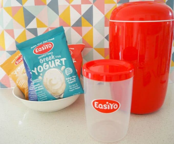 How to Make Your Own Yoghurt and an Easiyo Yoghurt Maker Review