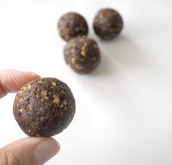 Healthy Chocolate Bliss Balls