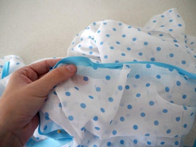 How to make a baby swaddle wrap 1