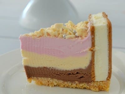 Easy Ice Cream Cake Recipe