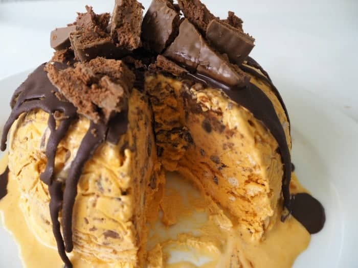 Simple Golden Gaytime Ice-Cream Cake - Create Bake Make