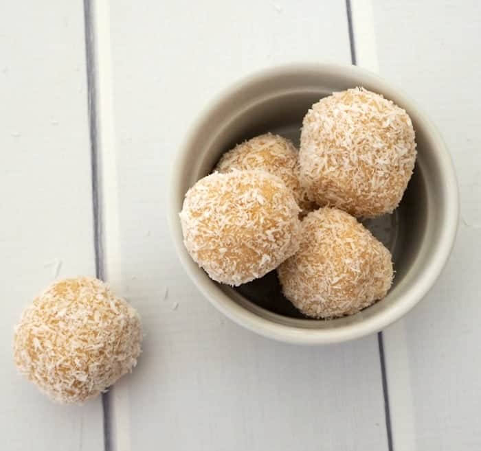 Thermomix No bake Lemon and Coconut Balls