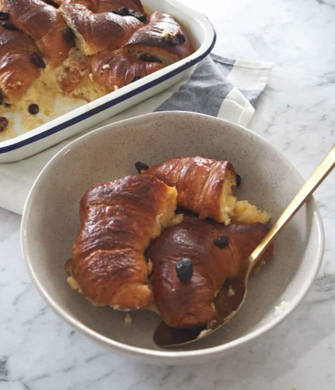 How to make an easy Croissant Pudding. The perfect dessert!