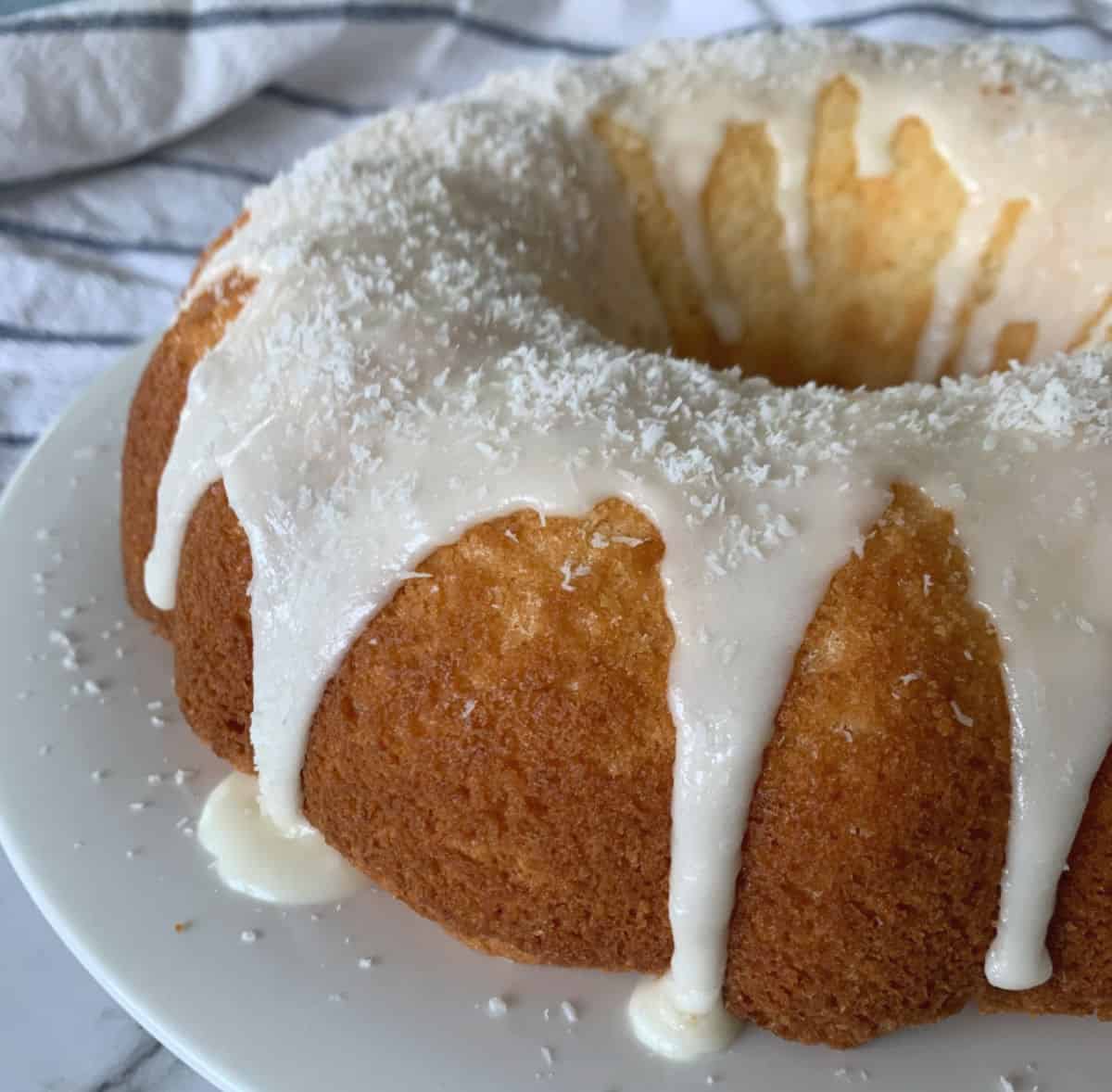 One Bowl Lemon Cake - Create Bake Make