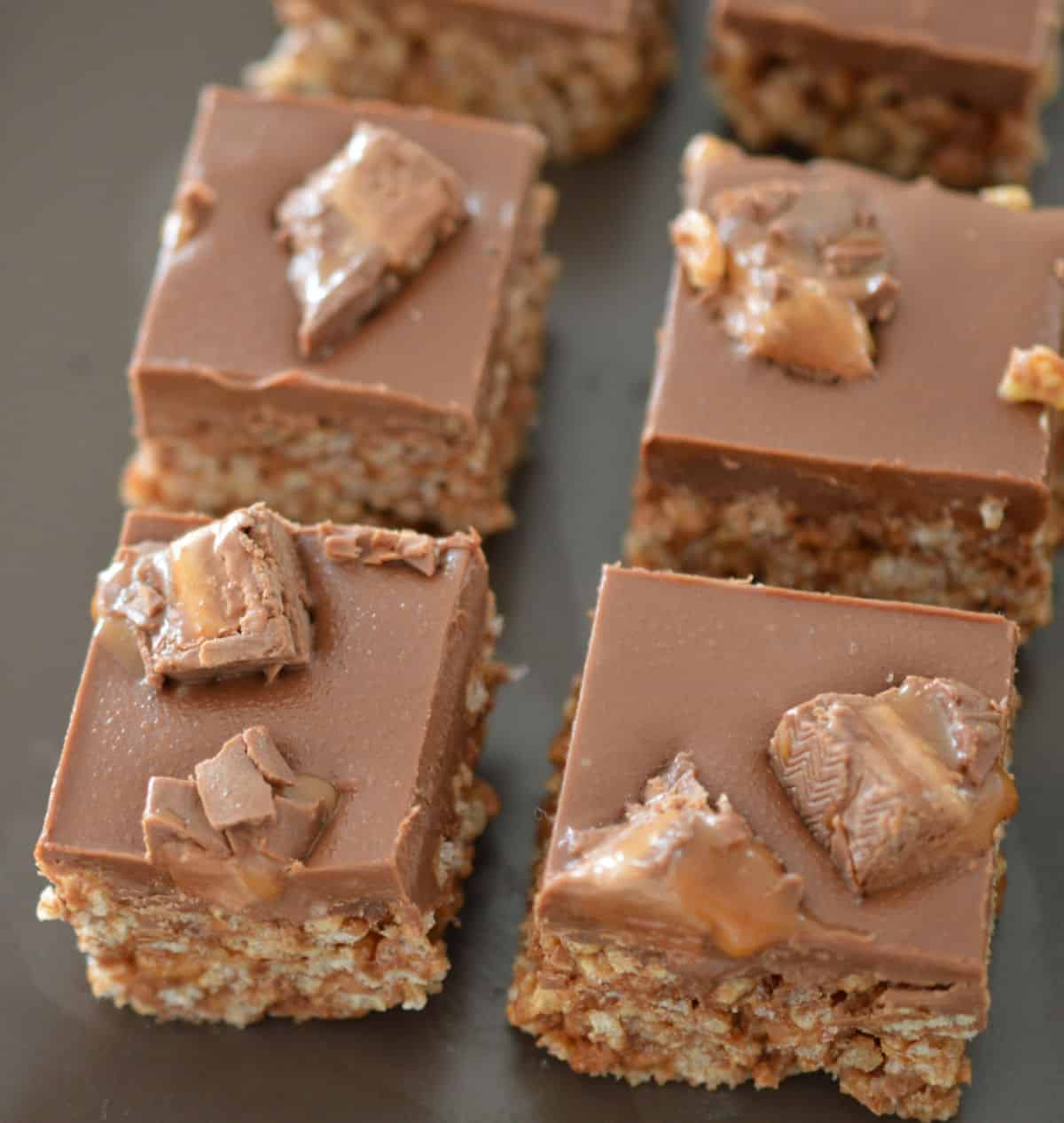 overhead view of mars bar slice pieces on plate
