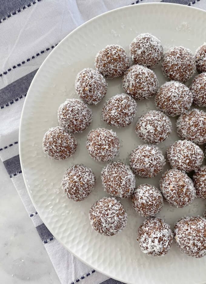 Kid Friendly Rum Balls 4 Ingredients Create Bake Make