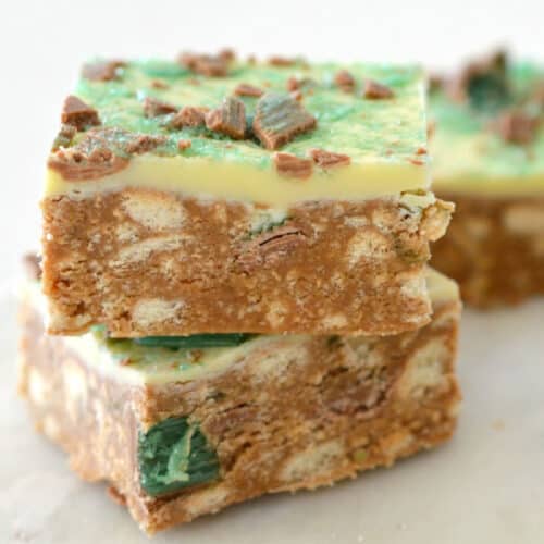 The Best No Bake Peppermint Slice Recipe - Create Bake Make