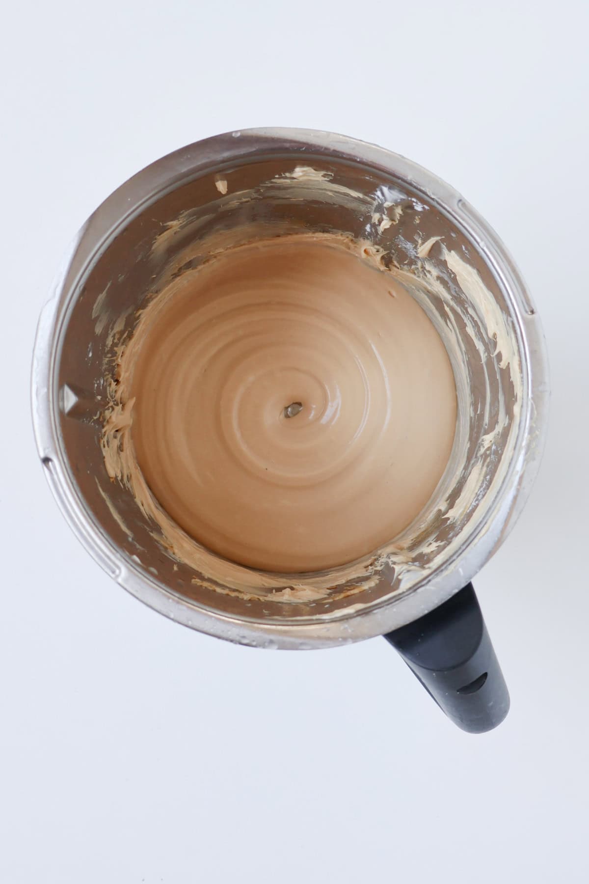 combined cream cheese, Biscoff spread and icing sugar in a thermomix bowl.